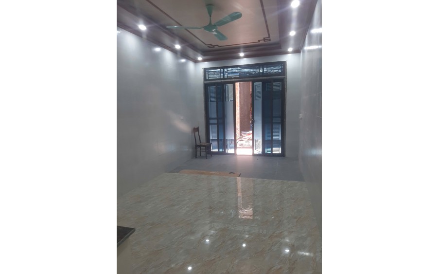 Cho thuê Ở NHÓM 6 NGƯỜI, VP, GĐ nhà ngõ 1 Bùi Xương Trạch, 4 tầng, 50m2, 4 ngủ, 15 Triệu